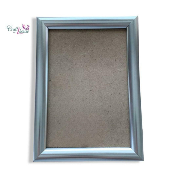 Silver Table photo frame - Ultra-Durable Quality Performance View