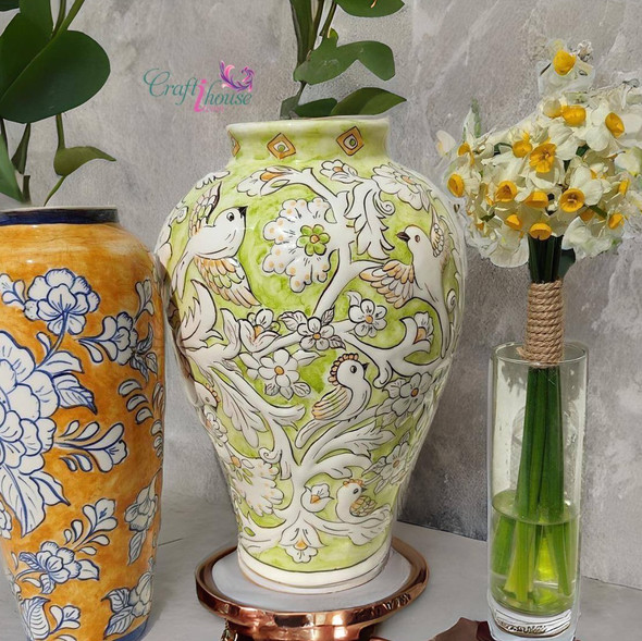 Flower vase