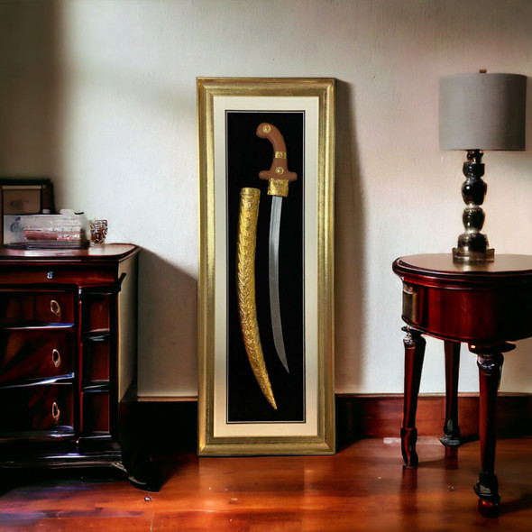 Exclusive Corporate Sword Framed In Golden Traditional Magnetic Decor Elegant Cultural Memento Heritage Collection Detail