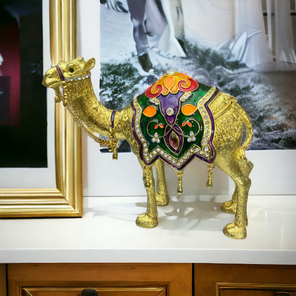 15 cm decorative metal camel figurine with hand-painted enamel and jewel accents.