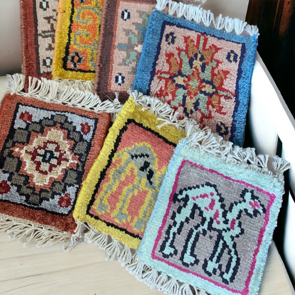 Exclusive Carpet Coaster 15x13 Cm Heritage Collection Detail