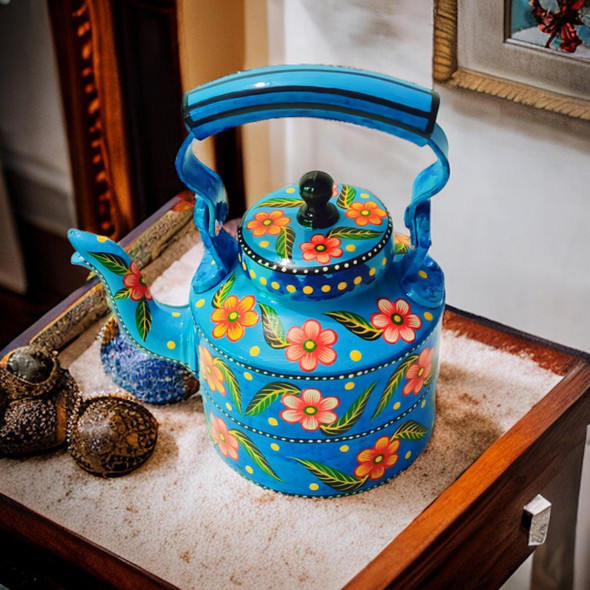 Exclusive Artisan Color tea Kettle Assorted Heritage Collection Detail