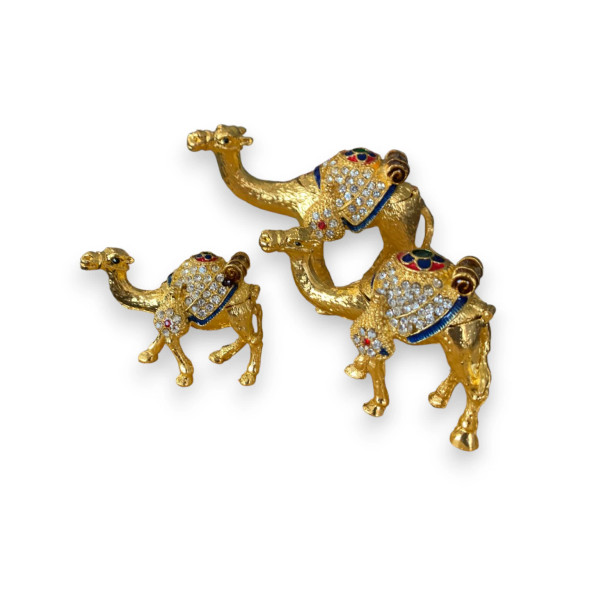 Corporate Camel Family Set - | Playful Middle Eastern Motto | High-end Boutique Memento - Luxury Handcrafted Art Craftihouse Dubai