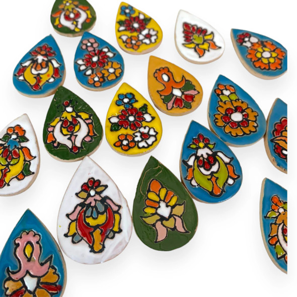 Exclusive Artisanal Charm 12 Pcs Assorted Pattern Tear Drop Hand Painted Clay 4x3 Cm Kitchen Decor Delight Emb Heritage Collection Detail