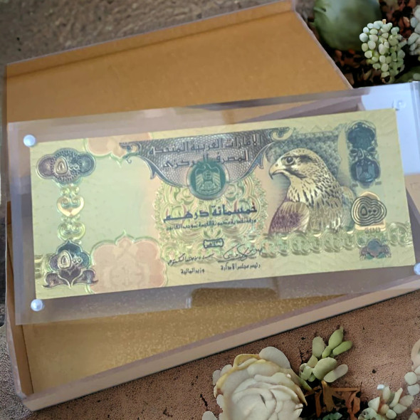 Craftihouse exclusive collection, featuring a gold foil banknote in a luxury magnetic display and golden wooden gift box.