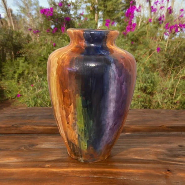 Exclusive Artistic Vase A Multicolored Heritage Collection Detail