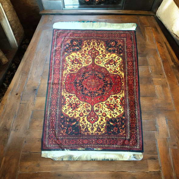 Soft Velvet Velvet Carpet Pattern Luxurious Area Rug 120x90 Cm | Premium Islamic Prayer Mat | Traditional Janamaz Decor - Luxury Handcrafted Art Craftihouse Dubai