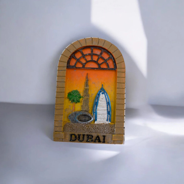 Premium Uae Dubai Landmark Ceramic Burj Artisan Detail View