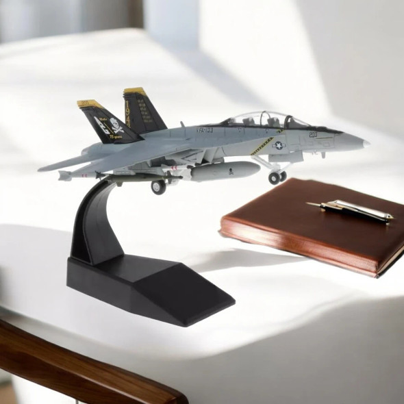 Luxury 100 F/A-18 Super Hornet Jolly Roger Fighter Plane Military Model Toy Artisan Detail View
