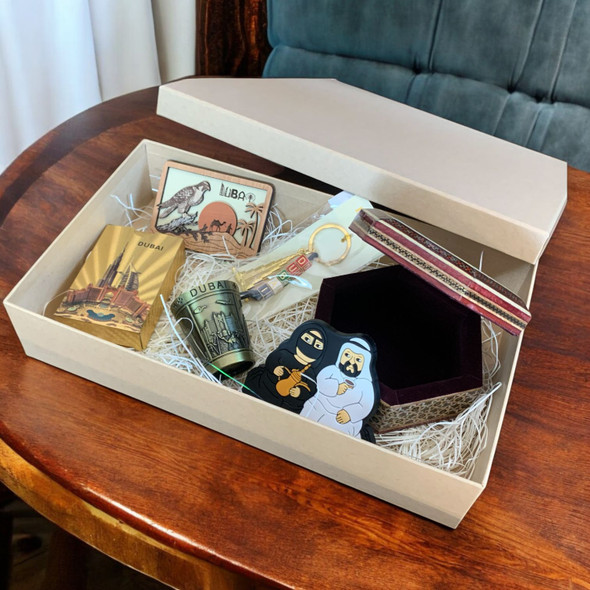 Luxury Deluxe Hamper Box With Premium Artisan Detail View