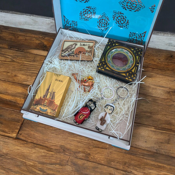 Luxury Hamper Box With Souvenirs Charming Artisan Detail View