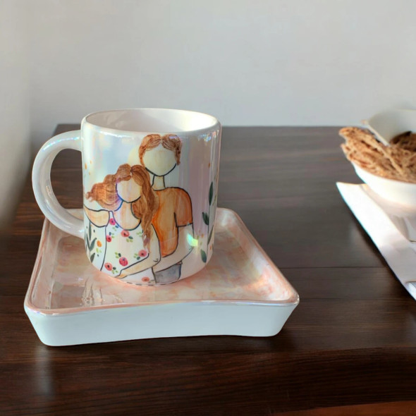 An exclusive Craftihouse unique souvenir gift in the UAE showcasing artisan tableware and romantic home dining accessories.