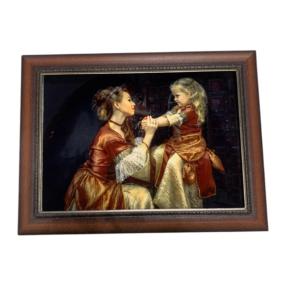 Premium Mother & Daughter Scene Machine-Made Wall Hanging Carpet Craftsmanship and Design