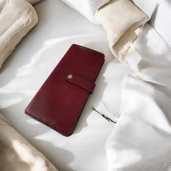 Premium Handmade Maroon Leather Wallet Craftsmanship and Design