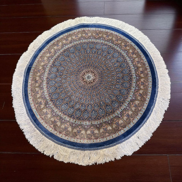 round-silk-floor-mat-elegant