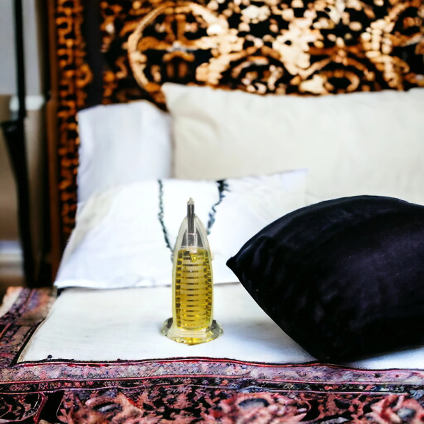 Handcrafted Burj Alarab Golden_white Color Crystal Lifestyle Visual