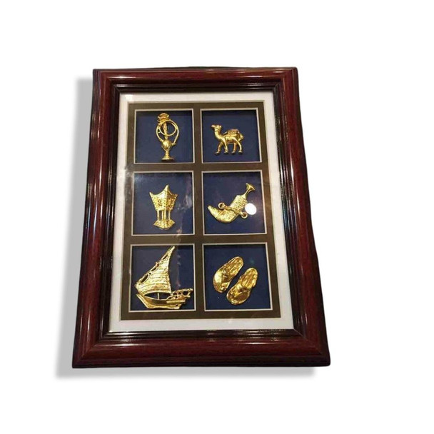 Luxury Collectible Golden Wall Mount Frame Premium Design Showcase