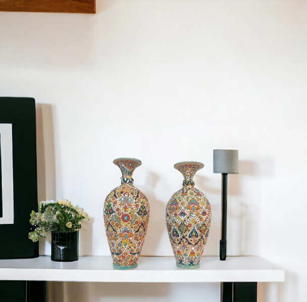 Exclusive Premium Set of 2 Hand Painted Earthenware Vases Fine Craftsmanship Detail