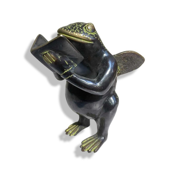 Luxury Artisan brass reading frog 14 Premium Design Showcase
