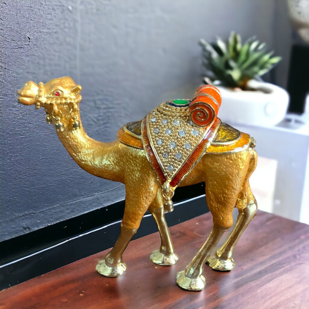 Elegant Camel Figure Happy Animal | Sophisticated Boutique Accessory - Luxury Handcrafted Art Craftihouse Dubai