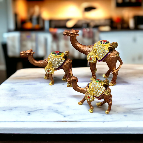 Premium Camel Family Set High-Quality Souvenir