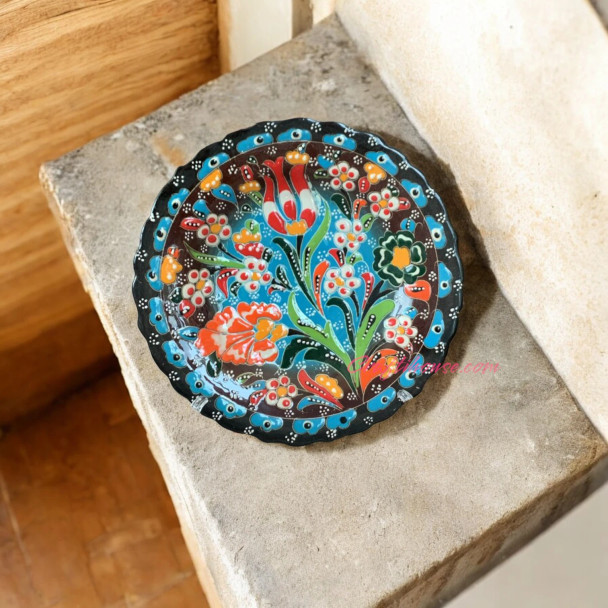 Premium Handmade Turkish Ceramic Plate 18 cm Artisan Detail View