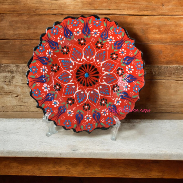 Premium 18 cm Red Pattern Turkish Ceramic Plate Artisan Detail View