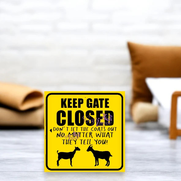 Premium Uae Keep The Gate Closed Artisan Detail View