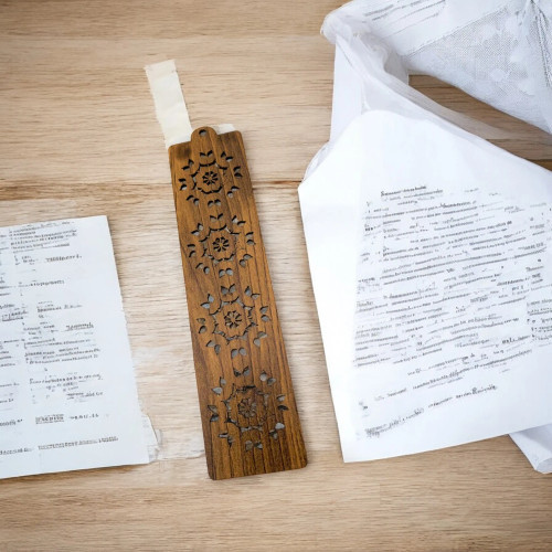 Luxury Bespoke Personalised Laser Cut Wooden Bookmark Artisan Detail View