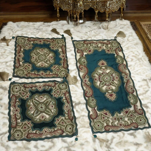 Luxury Artisan Kashmiri Artisan Detail View