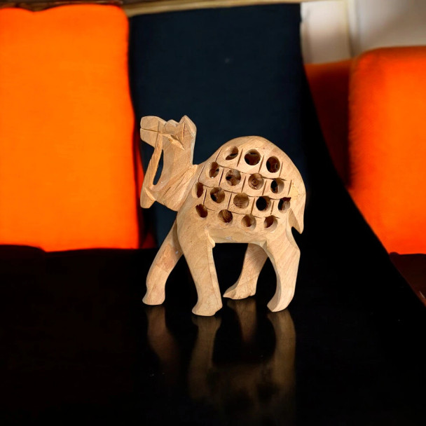 Premium Camel Figurine 11 Cm Hand-carved Craftsmanship and Design