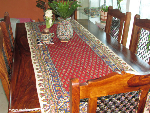 Artisan Artisan dinner table tapestry Table High-Resolution Product Shot