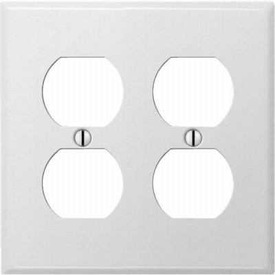 2G WHT Outlet Wallplate