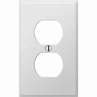 1G WHT Outlet Wallplate