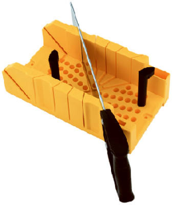 Clamping Miter Box With Saw