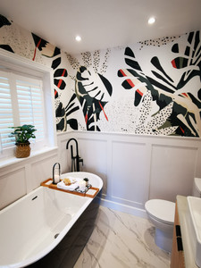 HOW TO USE A MODERN TROPICAL MURAL TO TRANSFORM YOUR BATHROOM