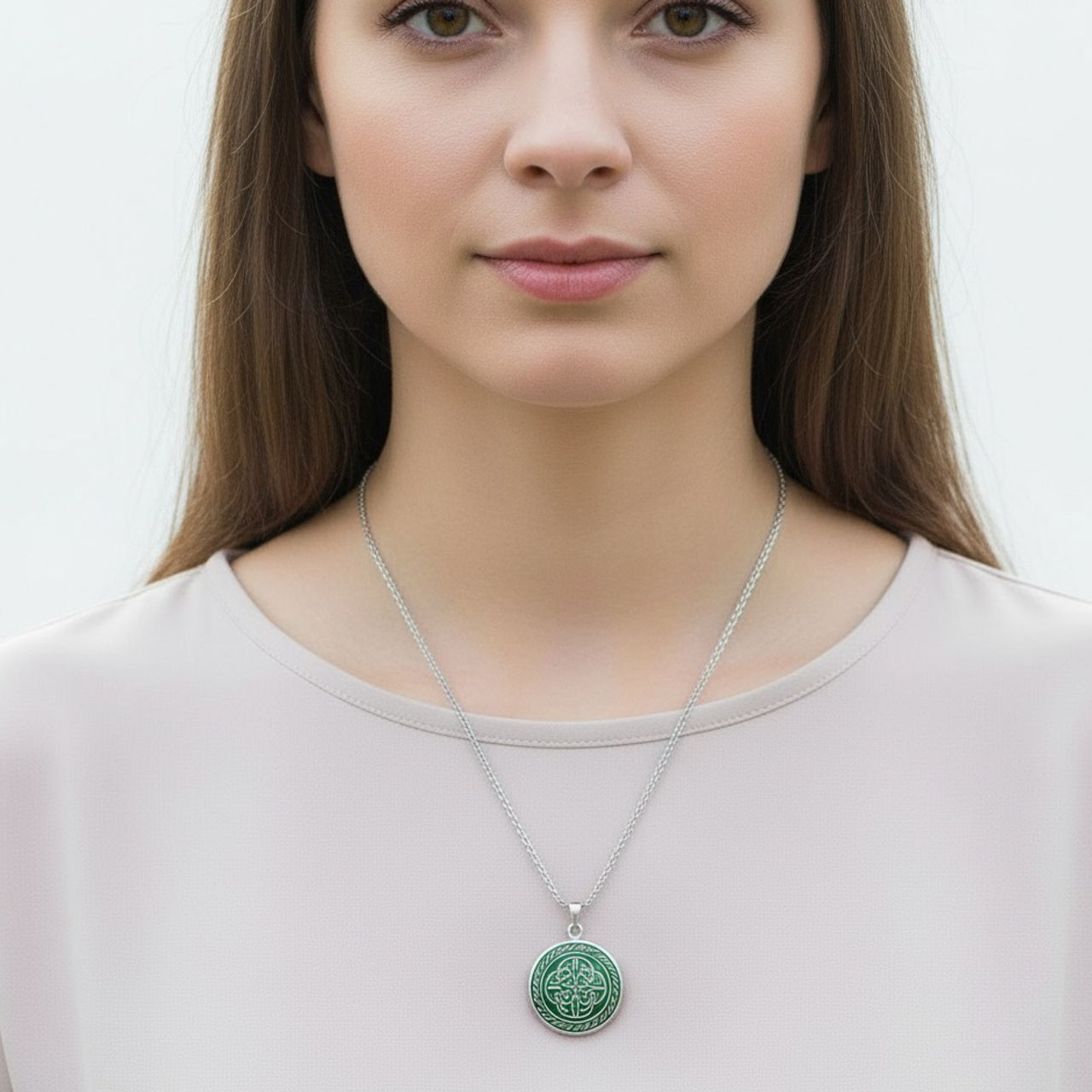 Solvar Four Trinity Knots Pendant | Trinity Knot Necklace