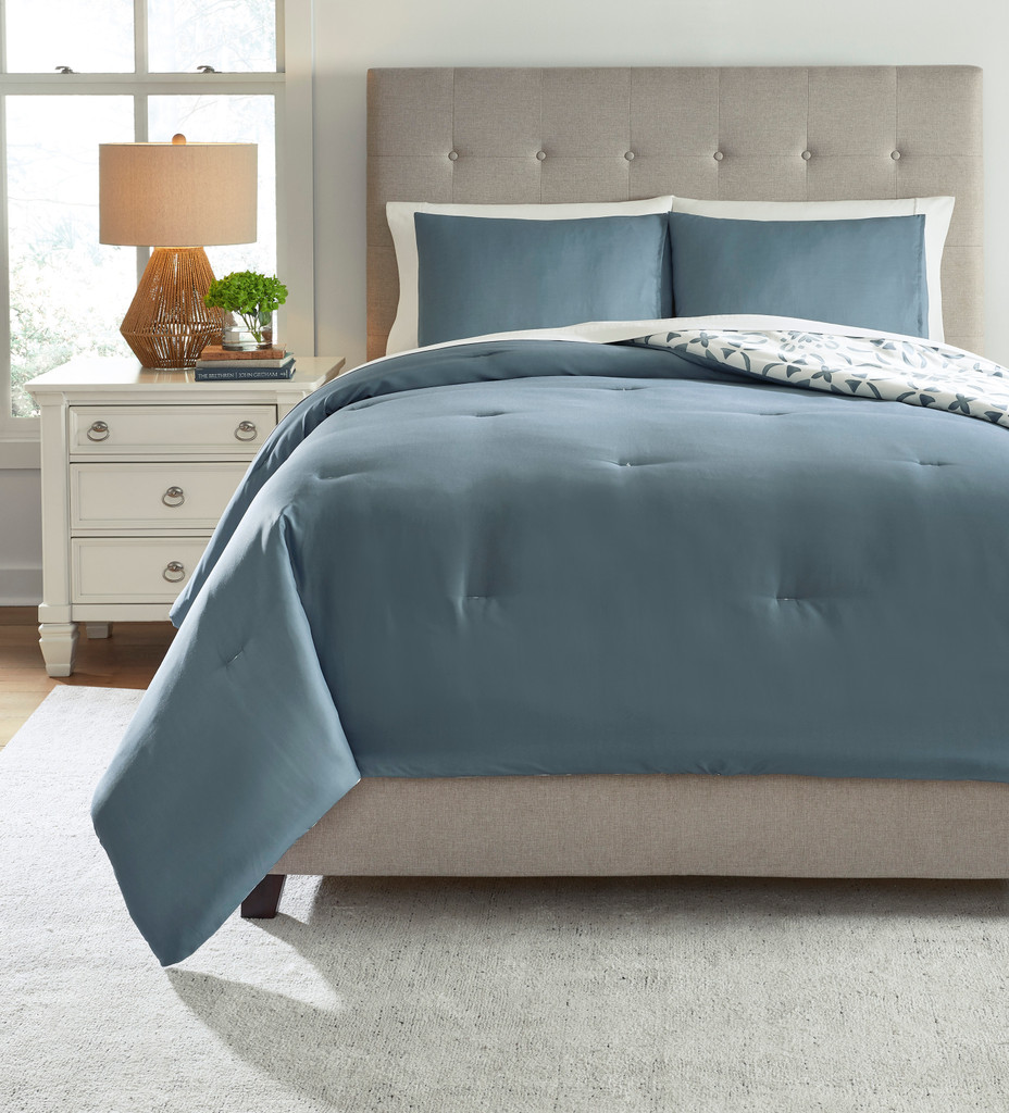 The Adason Reversible Comforter Set