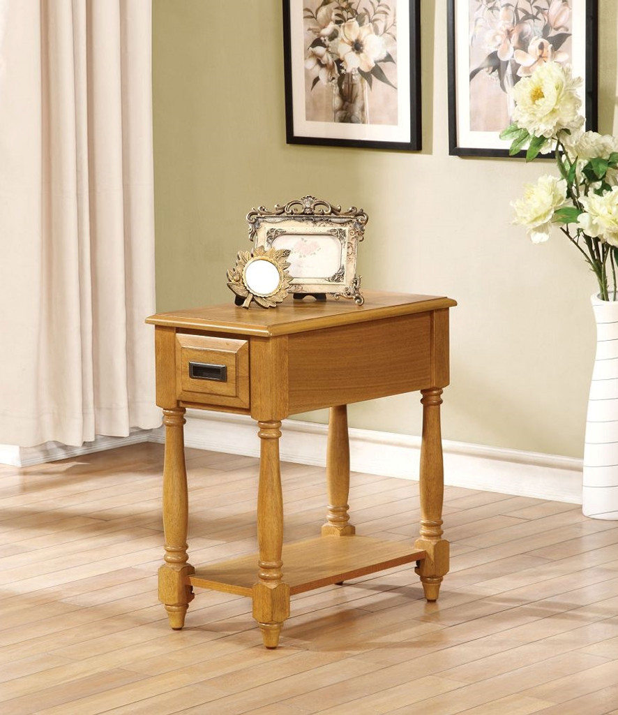 The Qrabard Light Oak Chairside Table