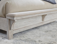 The Brashland Bedroom Collection w/Footboard Bench