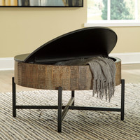 The Nashbryn Coffee Table Set w/Storage