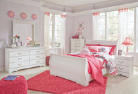 The 5pc Anarasia Youth Bedroom Collection