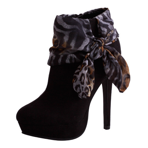 Wild Rose Gilly- 14 Platform Booties Black