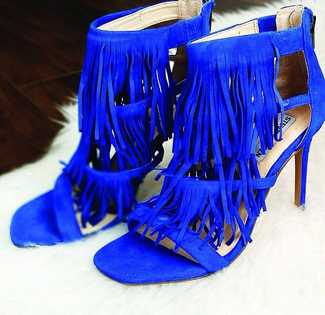 Steve Madden Fringly Blue Sandals