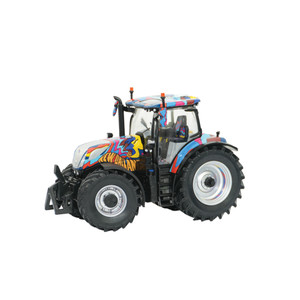 Britains New Holland T7.300 60th Anniversary Limited Edition Tractor (43392)