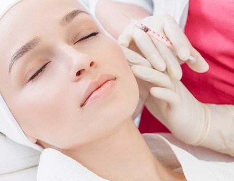 ICH DENKE ÜBER BOTOX NACH, WAS SOLLTE ICH WISSEN