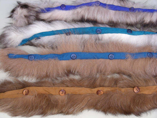 100 REAL FOX & RACCOON FUR COLLARS, SOFT Sewn on 31" fabric strips w/buttons NEW