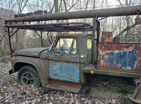 FORD F700 CRANE, 1963 100' Telescoping Crane, Restoration Project