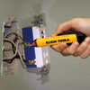 Kit de Electricista 3 Pinzas + Probadores de Voltaje KTM0007 Klein Tools