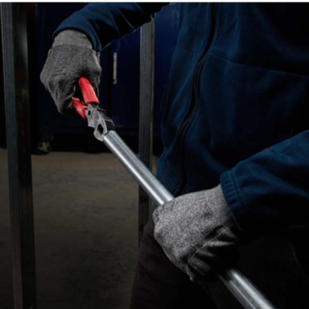 Pinza de Electricista con Ponchadora de 9in 48226100 Milwaukee